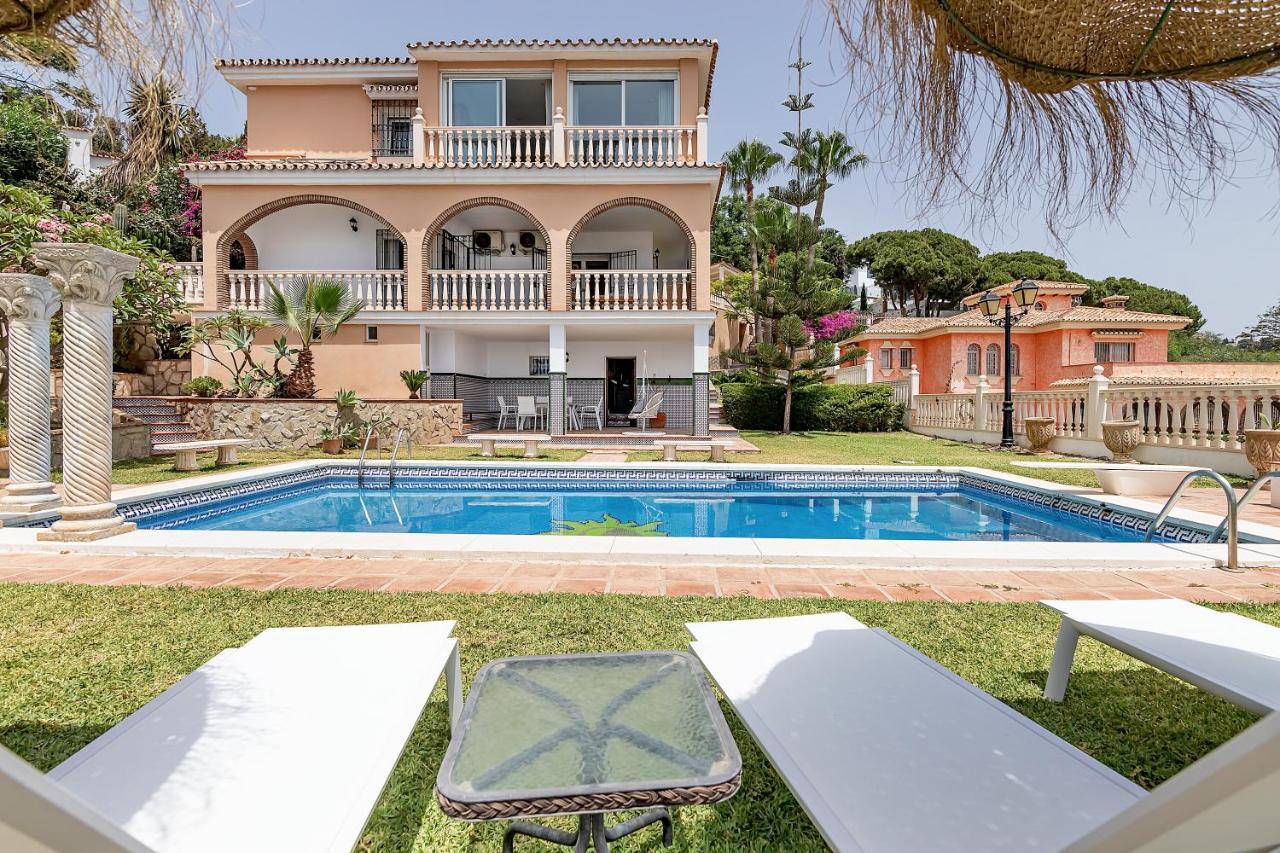 Bhost - Villa Sunrise Benalmádena Exteriör bild