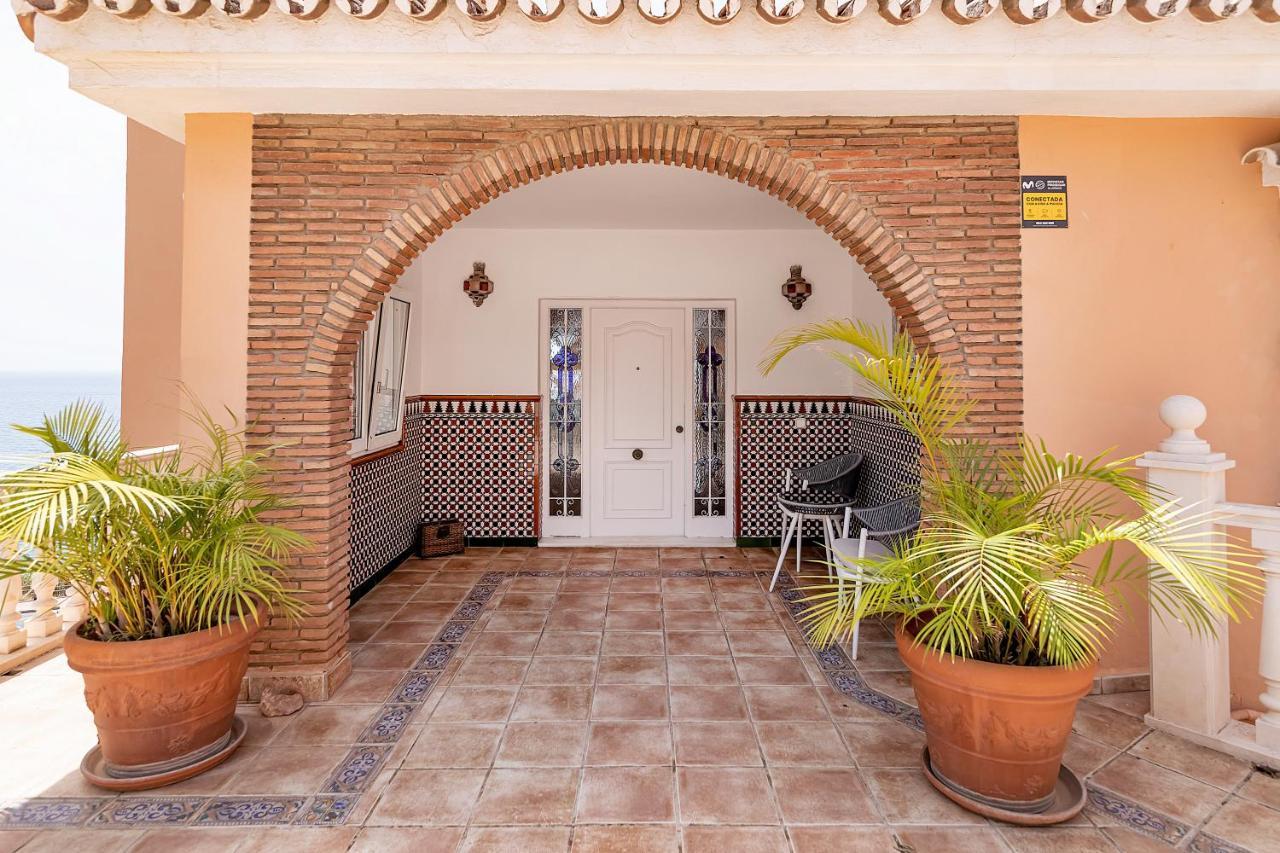 Bhost - Villa Sunrise Benalmádena Exteriör bild