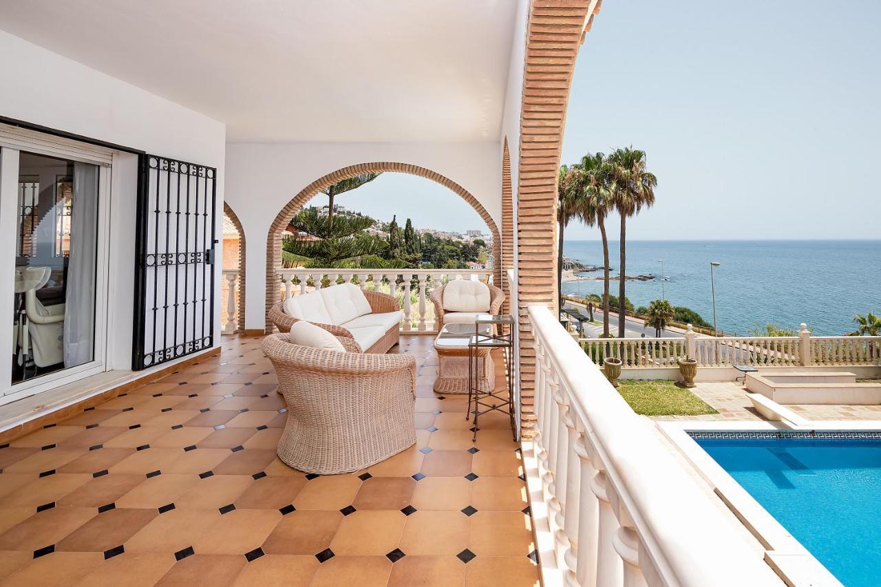 Bhost - Villa Sunrise Benalmádena Exteriör bild